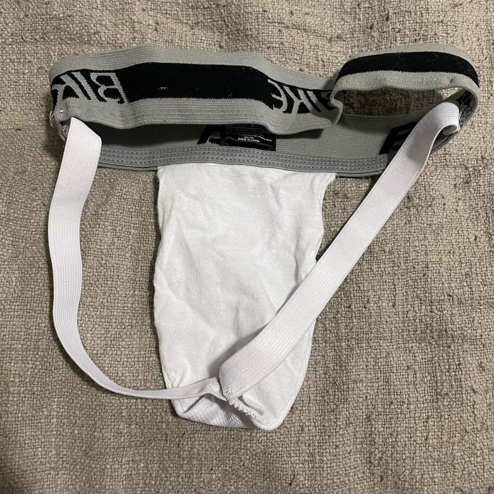 Bike Brand M used jock. Fits more like a S